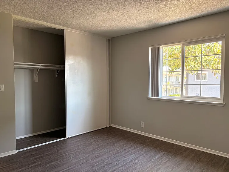 Villa Del Sol Apartments — Photo 65