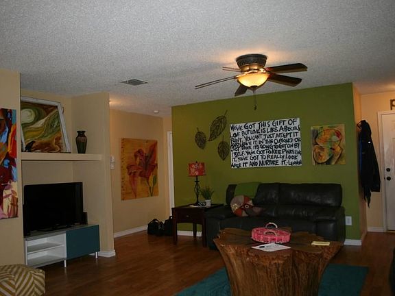 4th image of 2604 Melanie Dr