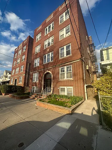 160 Avenue C #B1 Photo 1