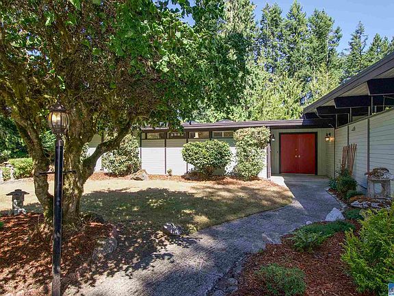 5th image of 3841 Canyon Edge Dr