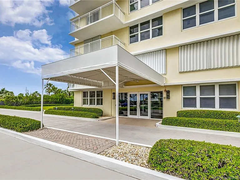 500 Ocean Dr #W-11 — Photo 55