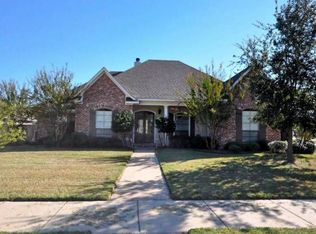 1808 Castlewood Dr, Bossier City, LA 71111