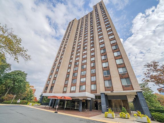 2nd image of 9701 Fields Rd APT 502