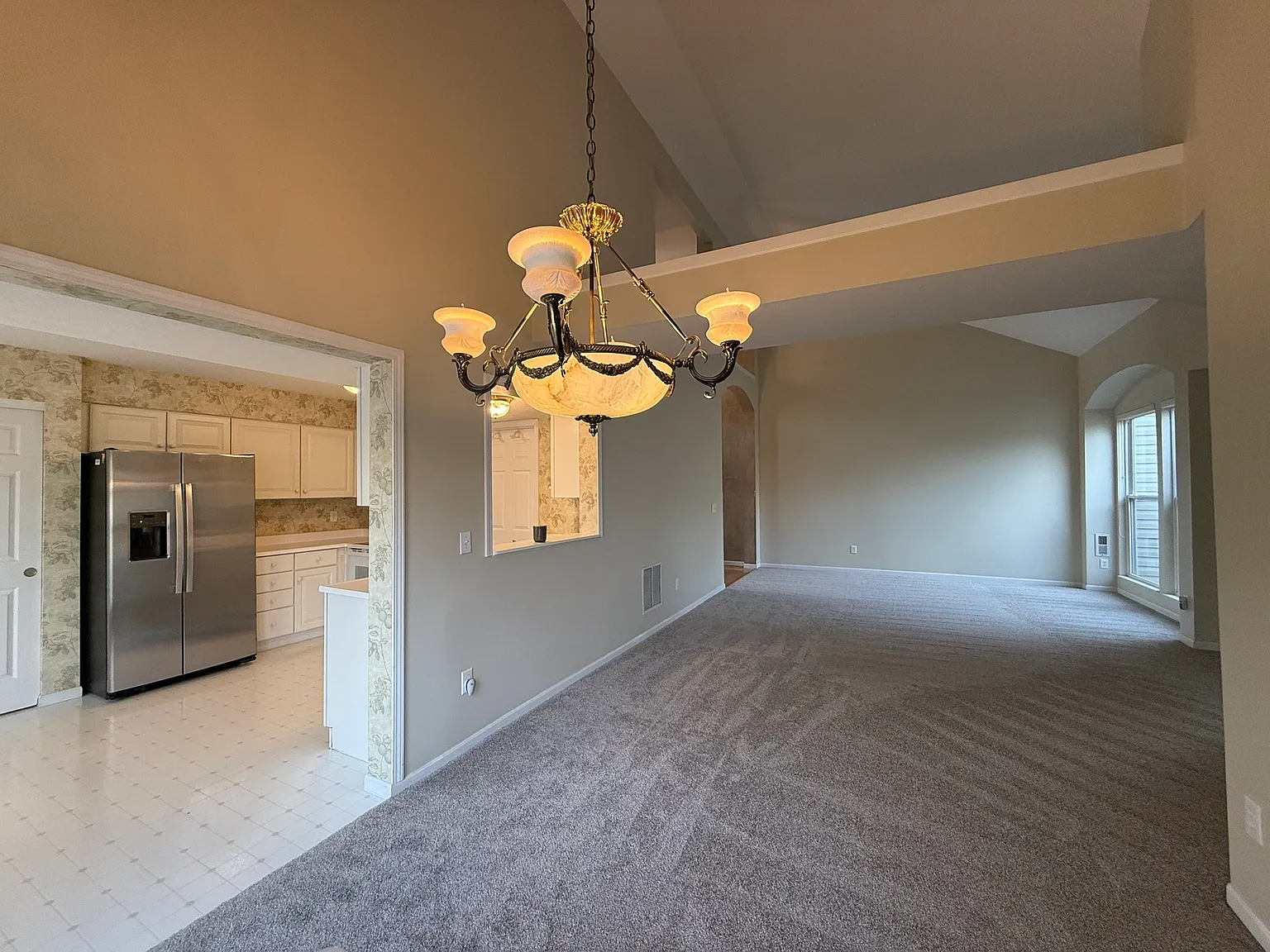 3 bed, 2.5 bath, 1621 sqft, $2,490 — Photo 4