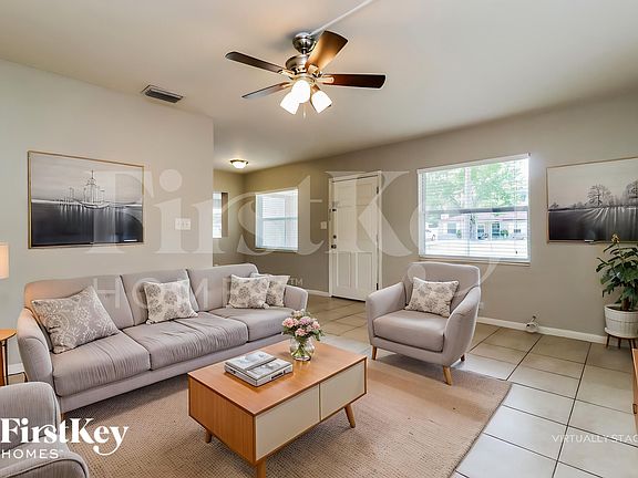 4th image of 10929 N Edison Ave