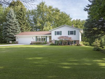 7578 Bavarian Ln, West Bend, WI, 53090