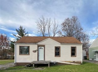 2773 Burton St SE, Warren, OH 44484