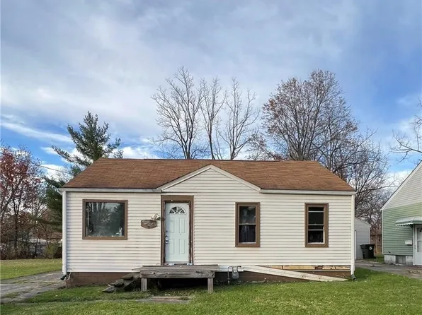 2773 Burton St SE, Warren, OH 44484