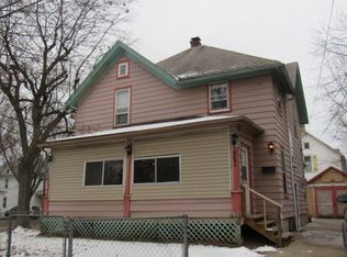 527 Oakley Ave, Rockford, IL 61101