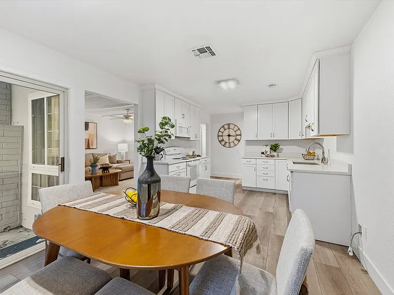 2680 S Whitney Blvd — Photo 15
