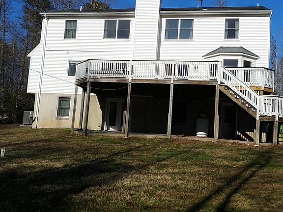 3rd image of 43186 Oakway Ct