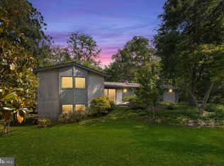 3011 Sevor Ln, Alexandria, VA 22309