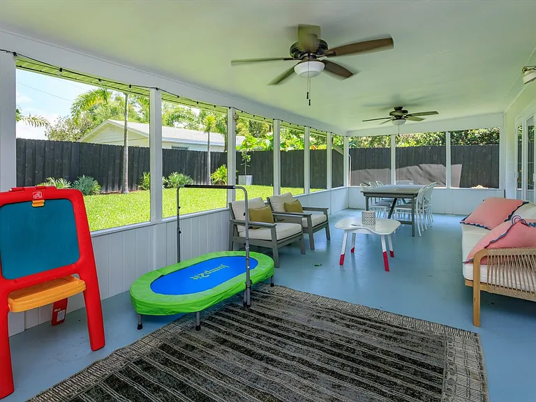 2103 Chippewa Trl — Photo 14