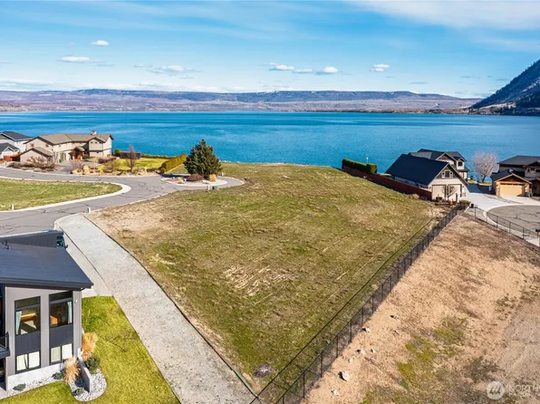 744 Heron Court, Brewster, WA 98812