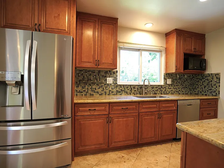 1185 Countess Ct — Photo 11