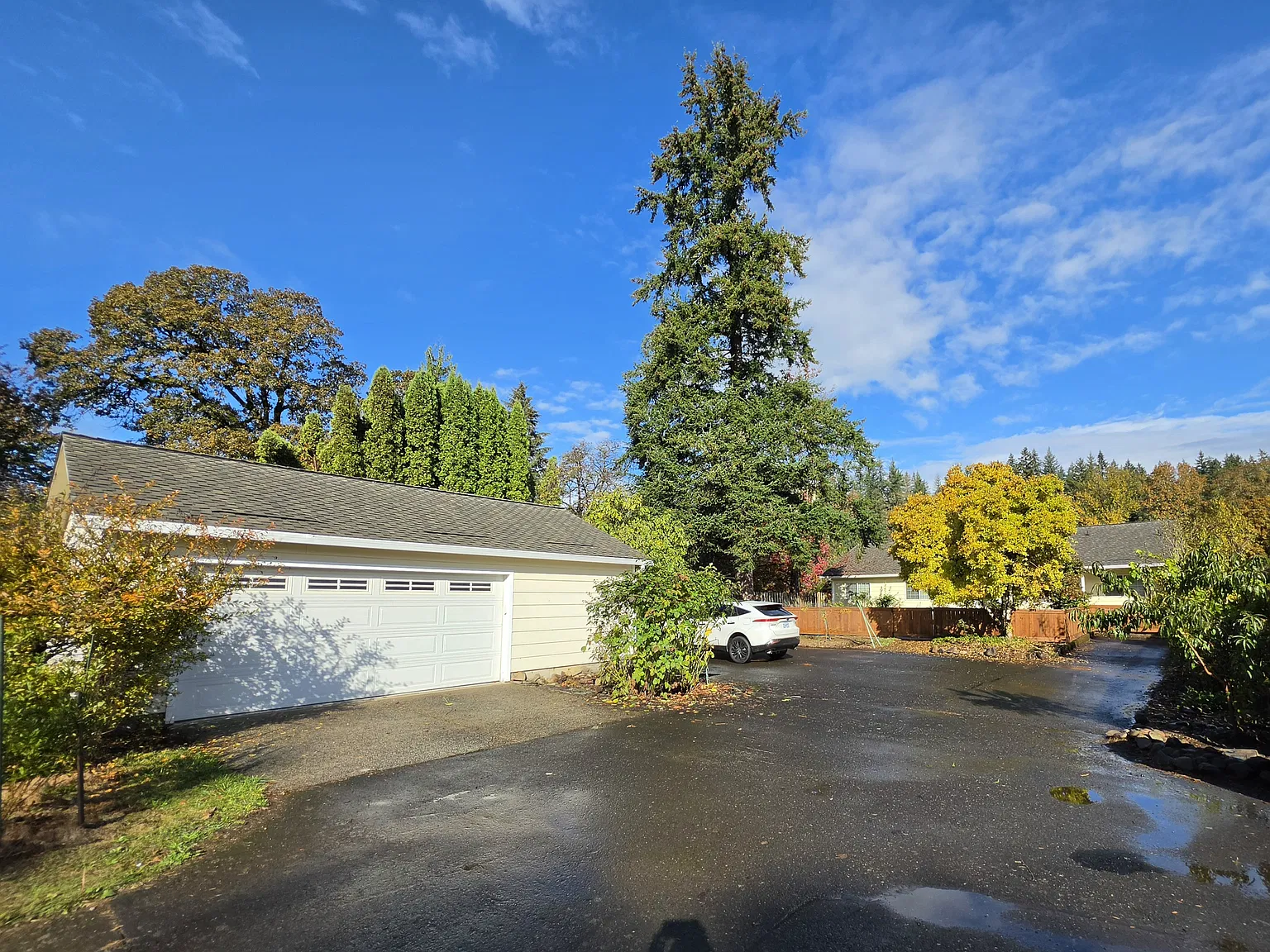 3 bed, 2259 sqft, $3,250 — Photo 1