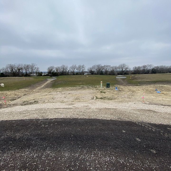 2nd image of 1001 Cedar Vista Dr