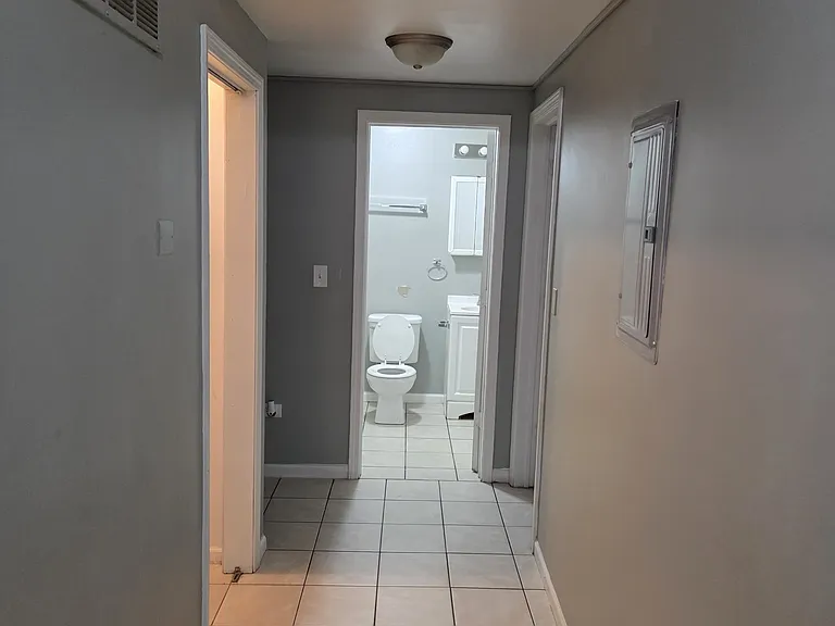 6142 S King Dr — Photo 6