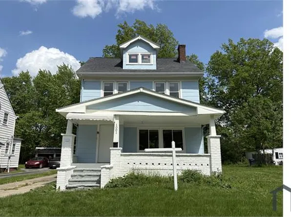 1001 Woodview Rd, Cleveland Heights, OH 44121