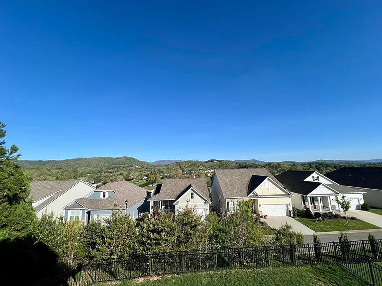 83 Rose Creek Rd — Photo 32