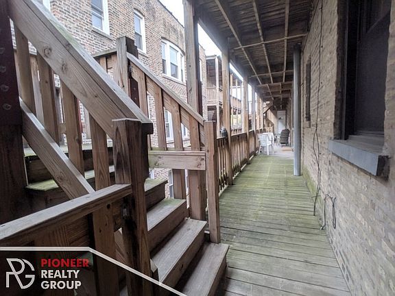 2nd image of 4407 N Wolcott Ave #4417A2