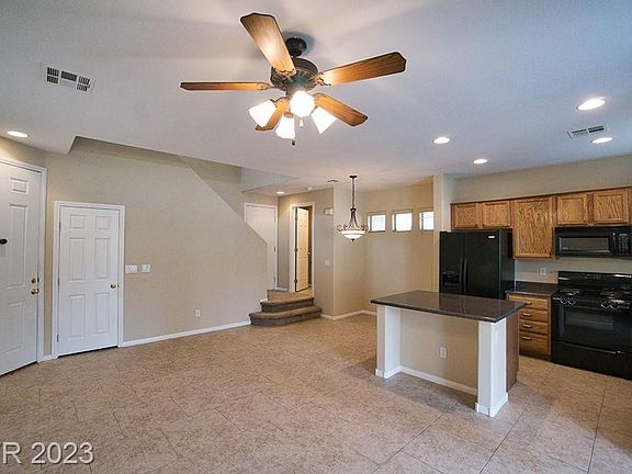 3rd image of 9048 Watermelon Seed Ave
