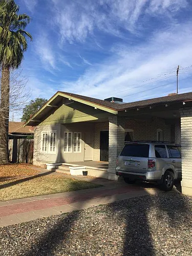 722 W Lynwood St Photo 1