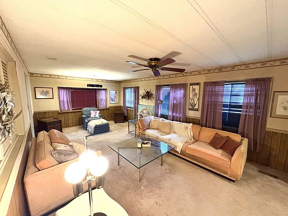 4th image of 1502 W Bluff Ave
