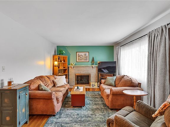 5th image of 1821 Lovi Rd