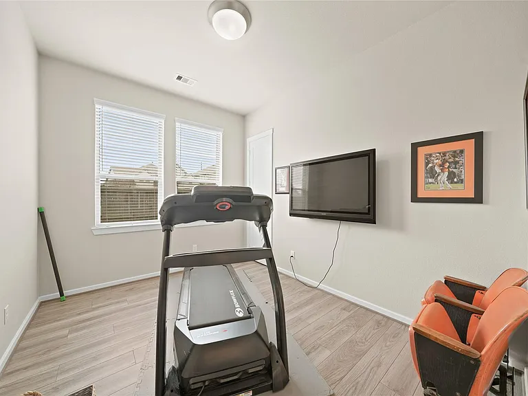 2007 Edgemont Pl — Photo 15