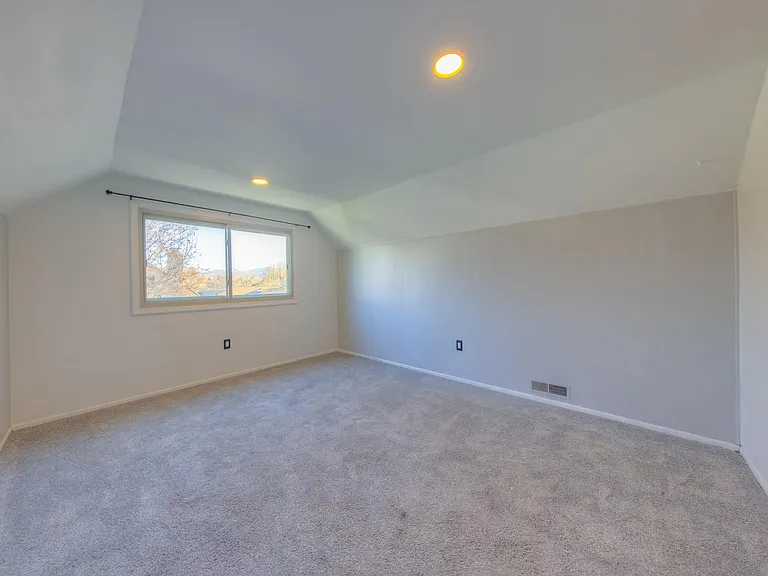 605 Autumn Hills Dr — Photo 29