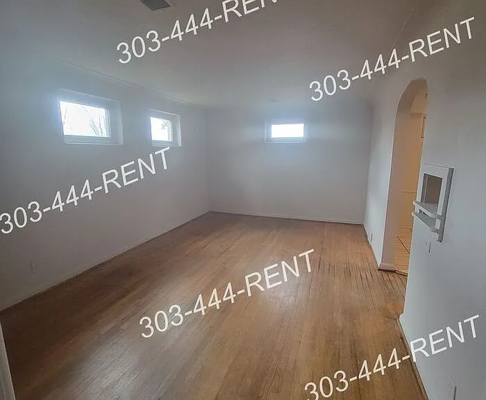 2100 S Grant St #B — Photo 4