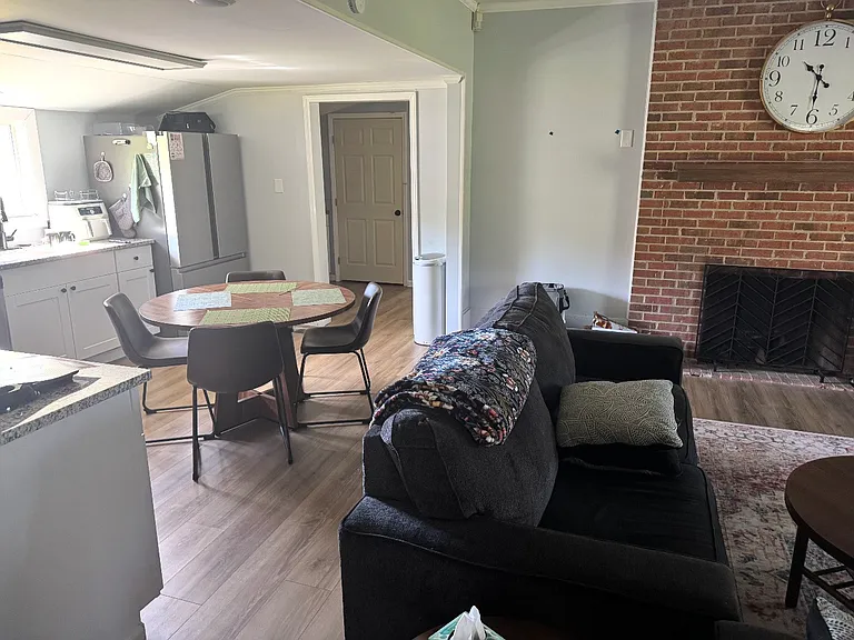 530 Cedar Grove Rd — Photo 2