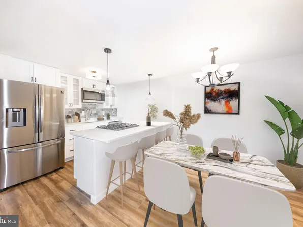 4600 Duke St APT 1113, Alexandria, VA 22304