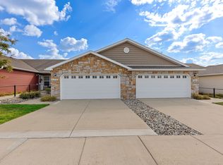 Redwood Howell, Howell, MI 48843