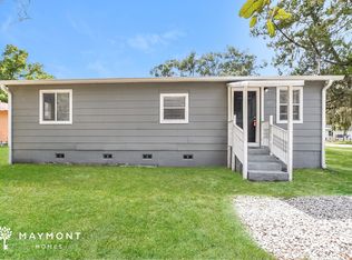 1429 N Simpson St, Mount Dora, FL 32757