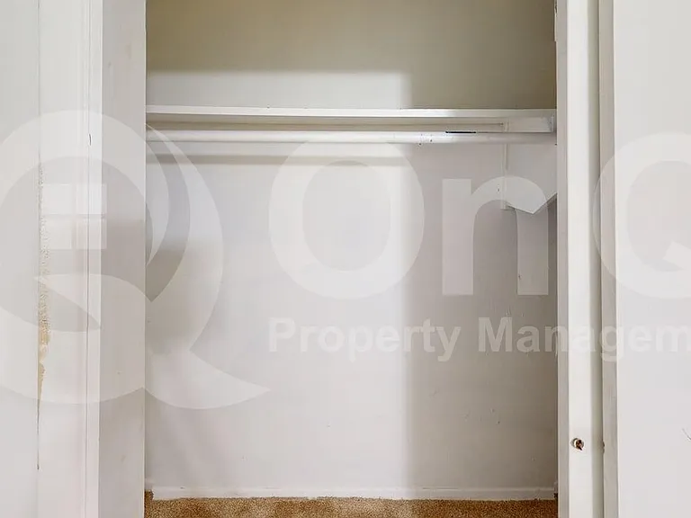 17 Macarthur Dr #B — Photo 12