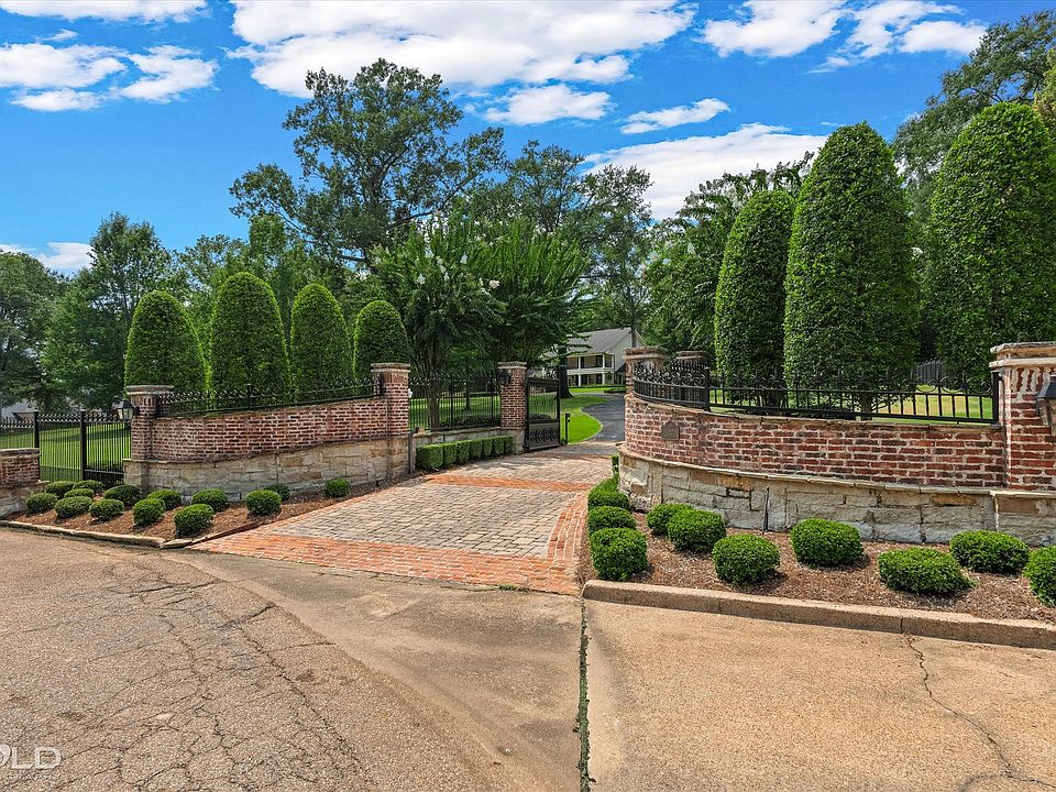 1st image of 1217 Ridgewood Cir