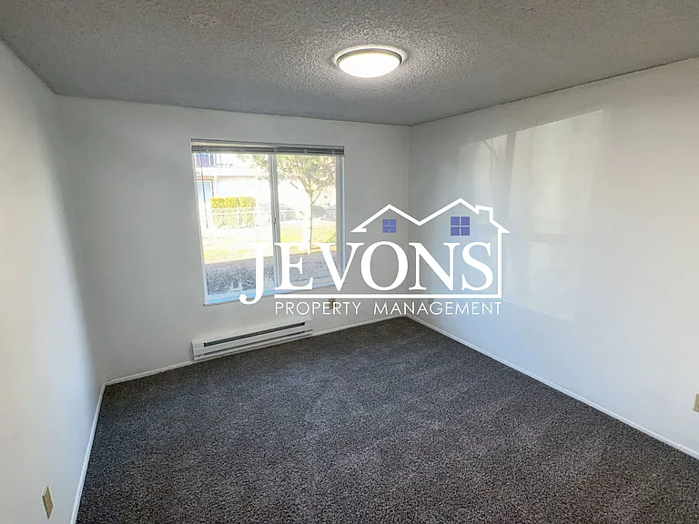 2414 N St NE #C — Photo 24