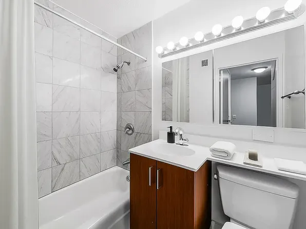 330 West 56th Street image 2 of 5