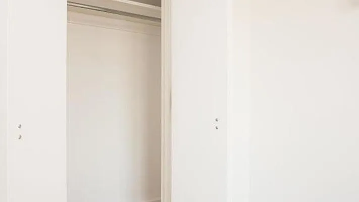 Rented by Nooklyn NYC LLC | media 76