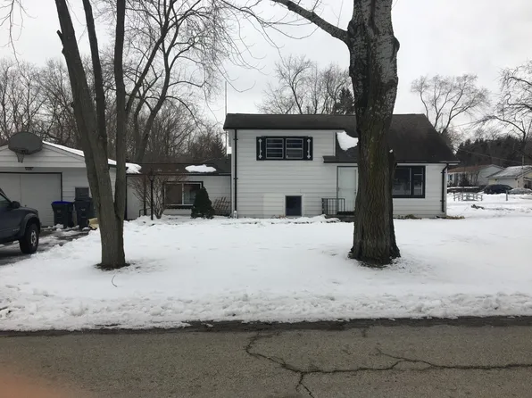 39234 N Garnett Ave, Beach Park, IL 60099