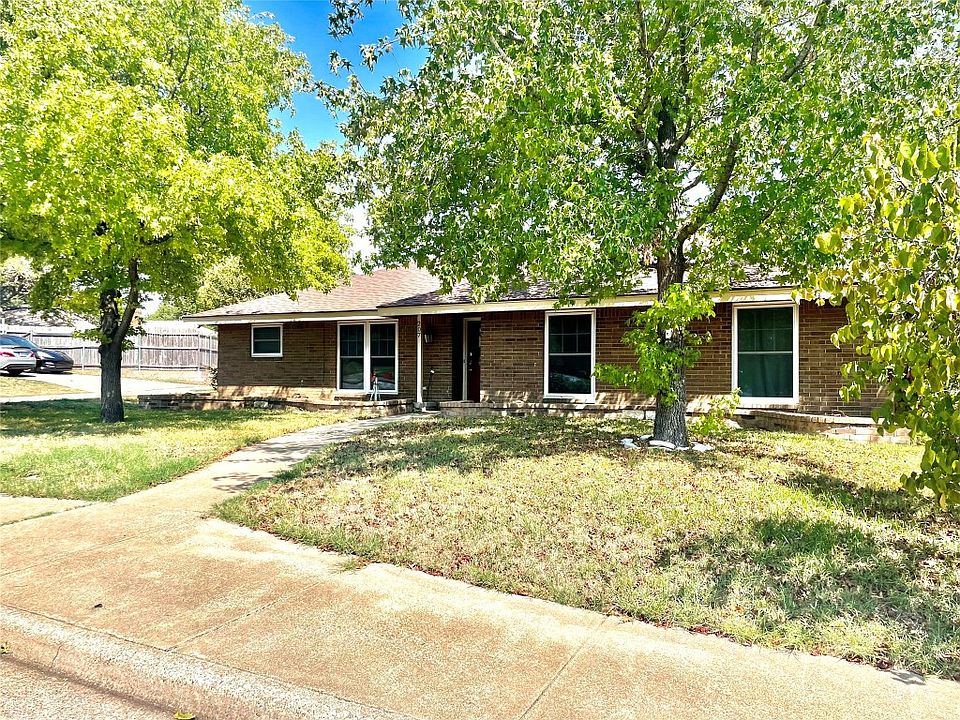 207 Meadow Creek Dr, Duncanville, TX 75137 Zillow