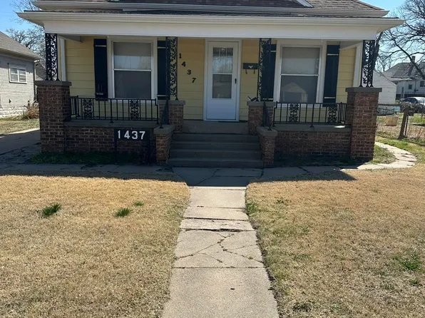 1437 Broadway Ave, Great Bend, KS 67530
