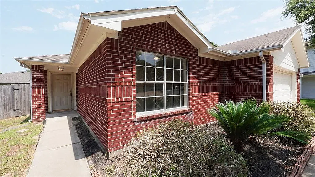 3 bed, 1490 sqft, $1,700 — Photo 3