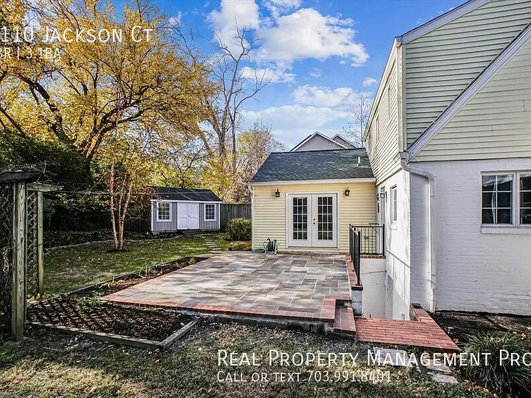 1110 Jackson Ct — Photo 31