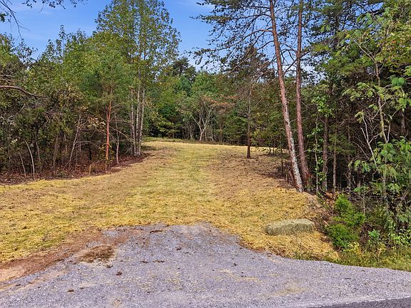 3rd image of TRACT 1B Cloverdale Rd