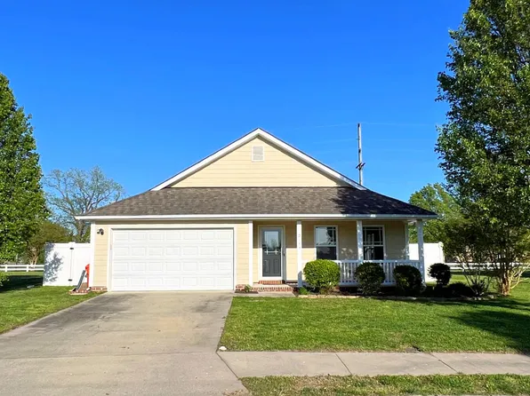 2139 Eleuthera Way, Elizabeth City, NC 27909