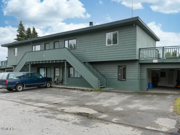 1010 W 29th Pl, Anchorage, AK 99503