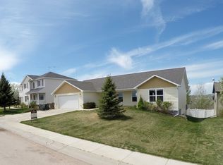 4106 Longhorn Ave, Gillette, WY 82718
